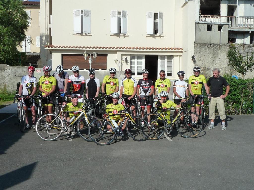 Hotel La Flamme Rouge サン・ジロン エクステリア 写真